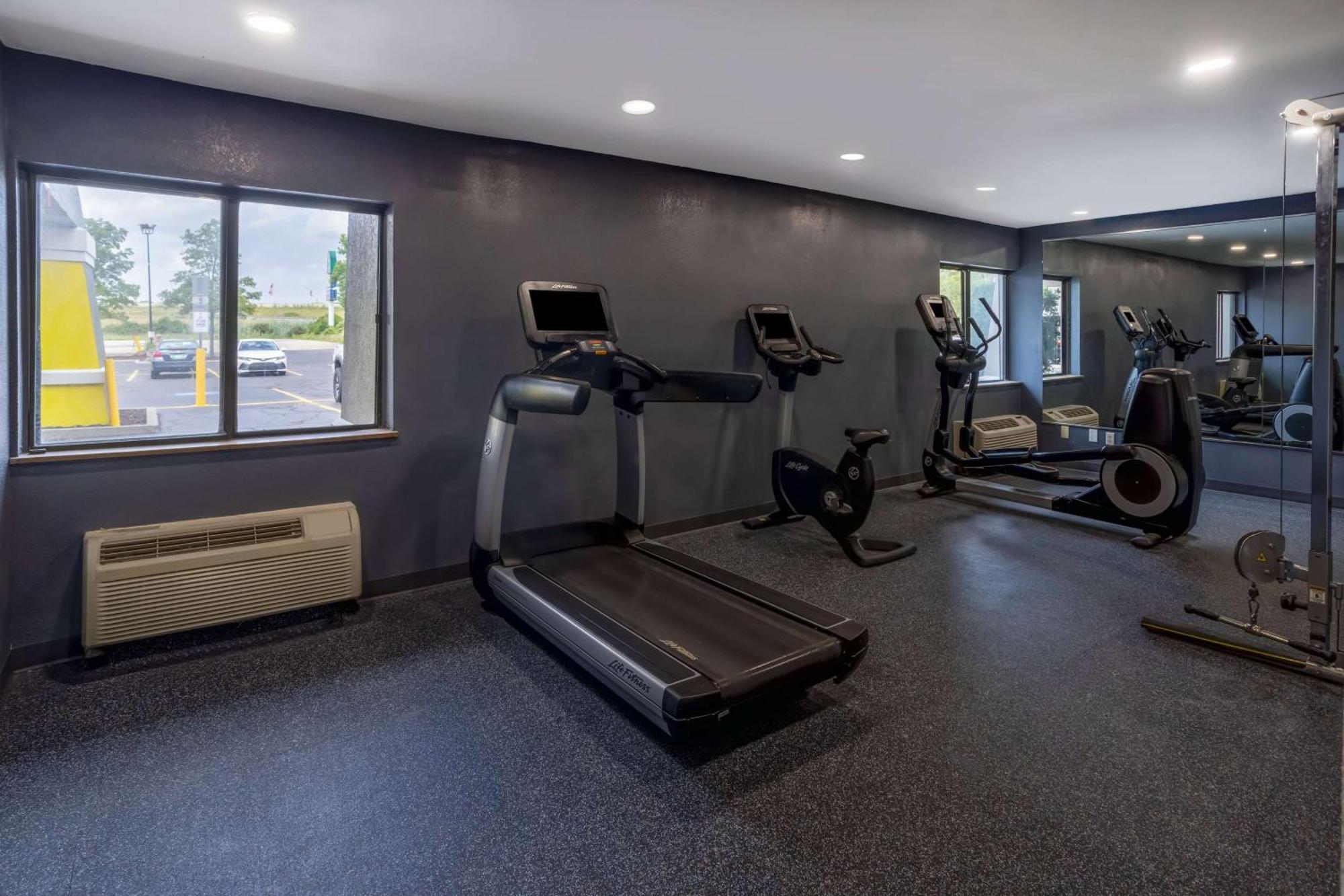Days Inn By Wyndham Pleasant Prairie Kenosha Buitenkant foto