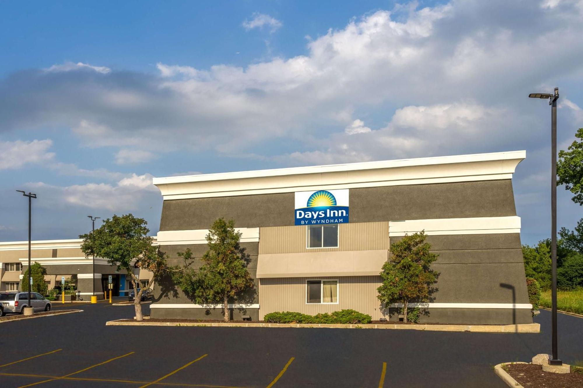 Days Inn By Wyndham Pleasant Prairie Kenosha Buitenkant foto